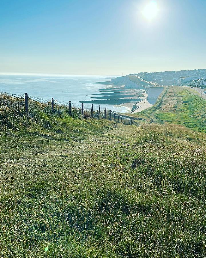 John Wayne'S Lodge By Sea Newhaven Esterno foto