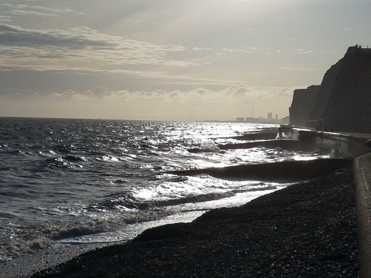 John Wayne'S Lodge By Sea Newhaven Esterno foto